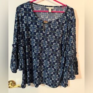 Dana Buchman women’s large Navy Floral Blouse bell sleeves